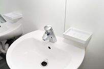 5' WC-kontti